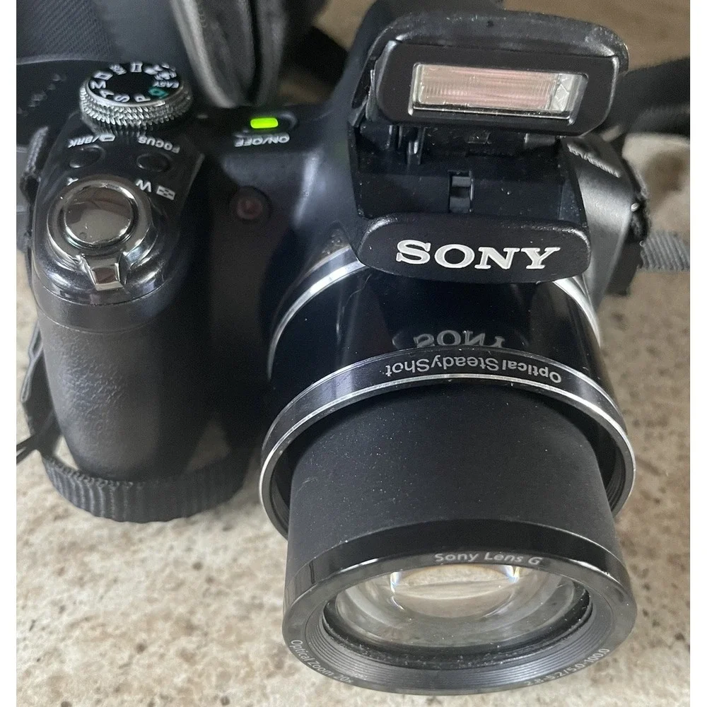 PARTS ONLY ‼️ SONY CYBERSHOT DSC-HX1‎ DIGITAL CAMERA 9.1 MEGAPIXEL 20 ZOOM READ